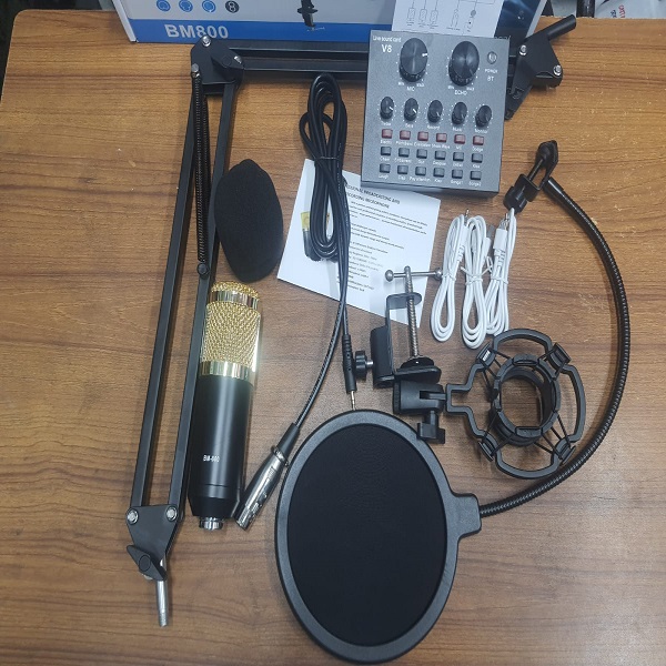 BM 800 Studio condenser Microphone set with V8 Sound Card